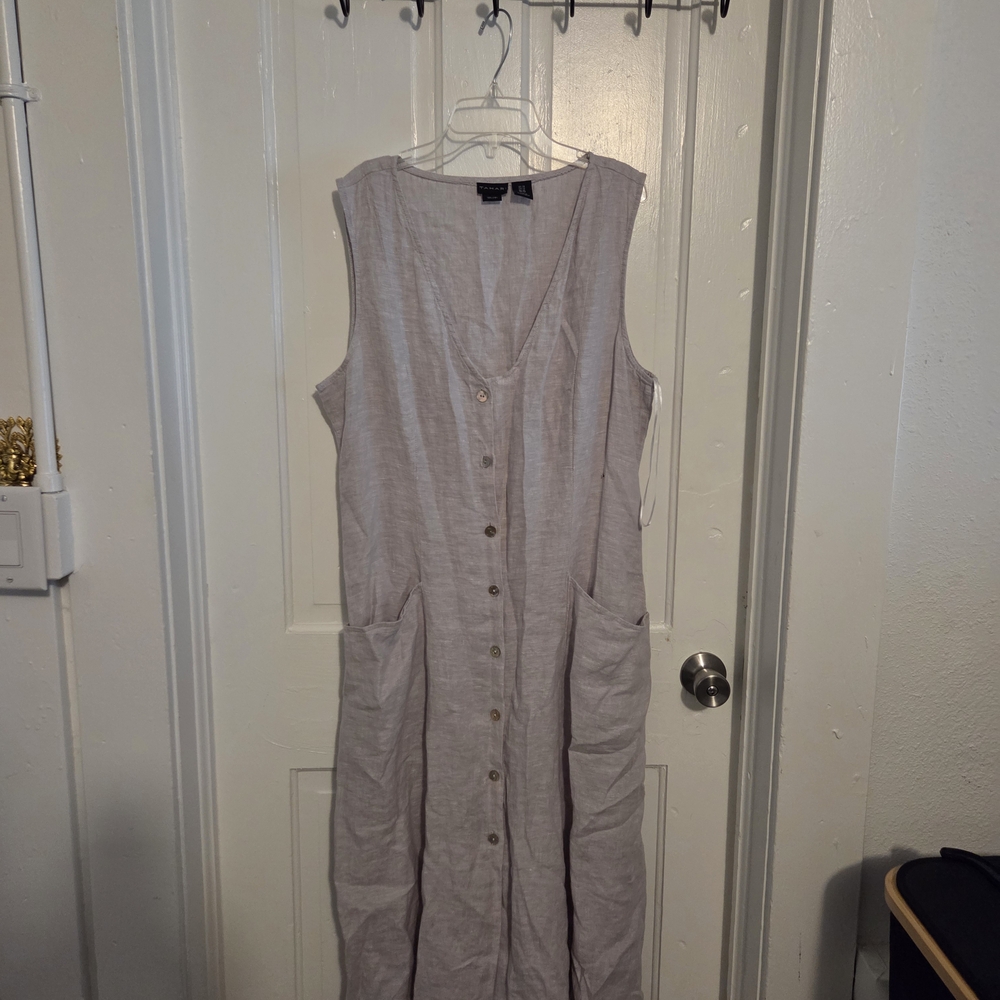 Sleeveless Beige Button-Down Dress
